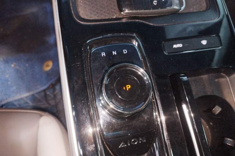 Used AION S Plus 2023 70 Enjoy Edition Lithium Iron Phosphate Gear Lever
