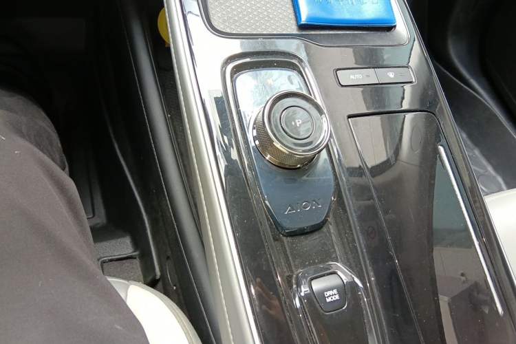Used AION S Plus 2023 70 Enjoy Edition Lithium Iron Phosphate Gear Lever