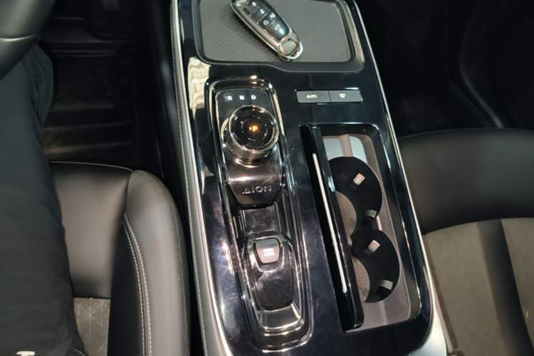 Used AION S Plus 2023 70 Enjoy Edition Lithium Iron Phosphate Gear Lever