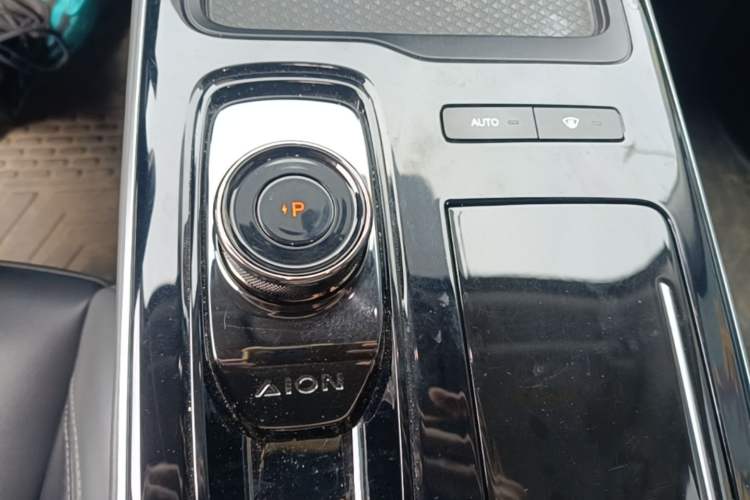 Used AION S Plus 2023 70 Intelligent Edition Lithium Iron Phosphate Gear Lever