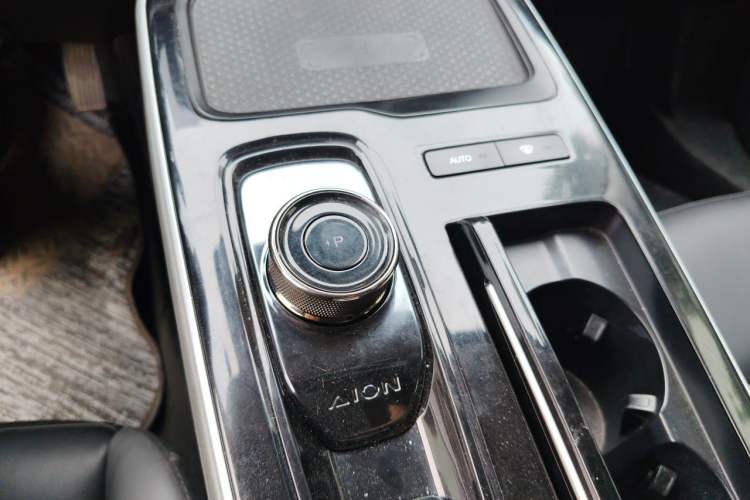 Used AION S Plus 2023 80 Tech Edition Ternary Lithium Gear Lever