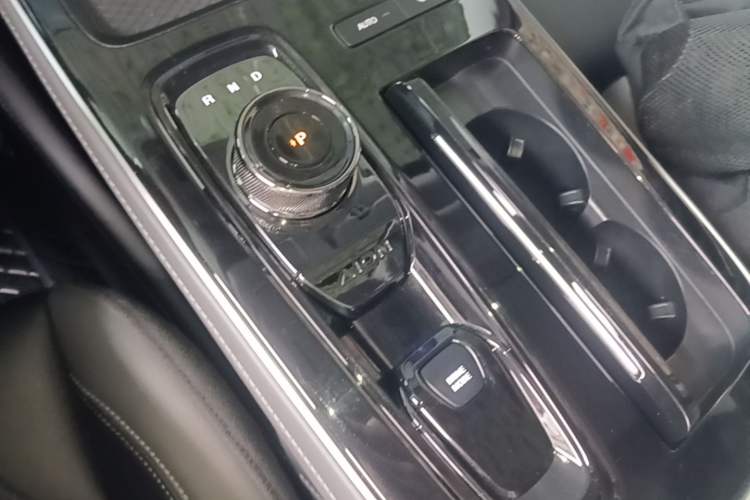 Used AION S Plus 2023 70 Enjoyment Edition Ternary Lithium Gear Lever