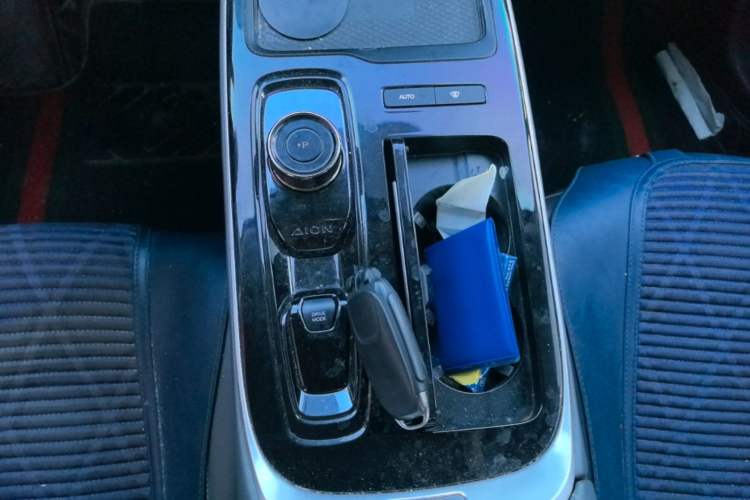 Used AION S Plus 2023 70 Intelligent Edition Lithium Iron Phosphate Gear Lever