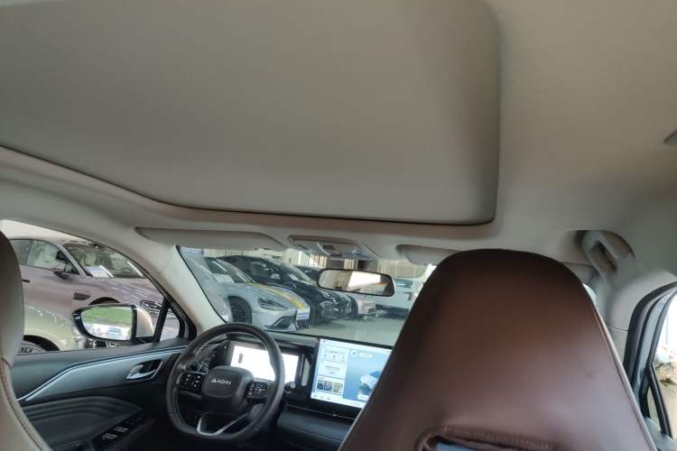 Used AION S Plus 2023 70 Intelligent Edition Lithium Iron Phosphate Headliner