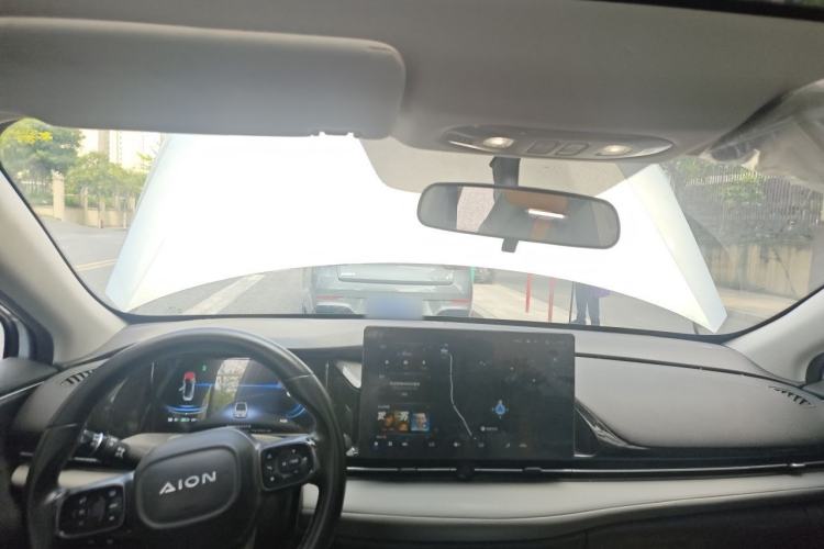 Used AION S Plus 2023 70 Intelligent Edition Lithium Iron Phosphate Headliner