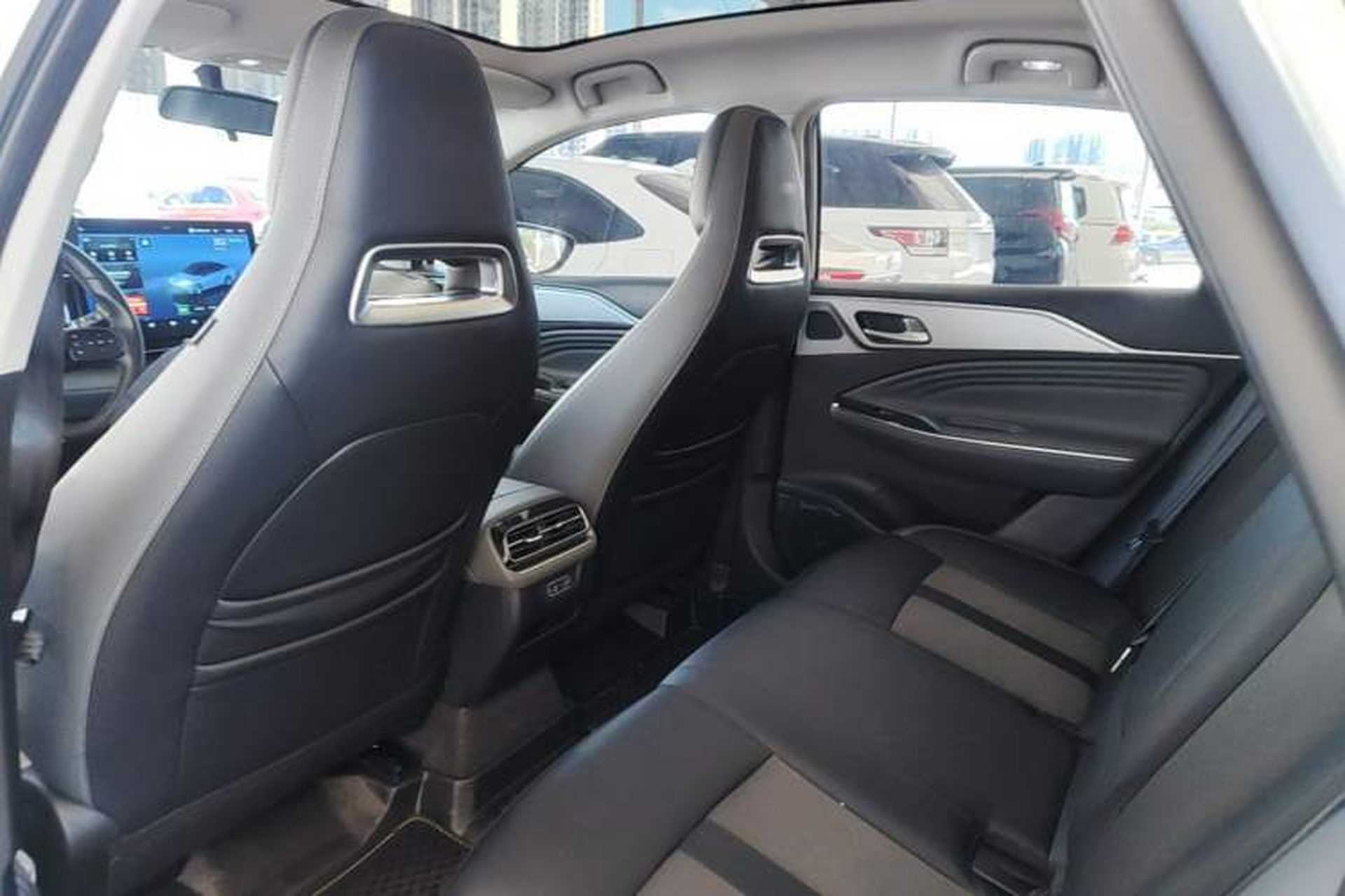 Used AION S Plus 2023 70 Intelligent Edition Lithium Iron Phosphate Headliner