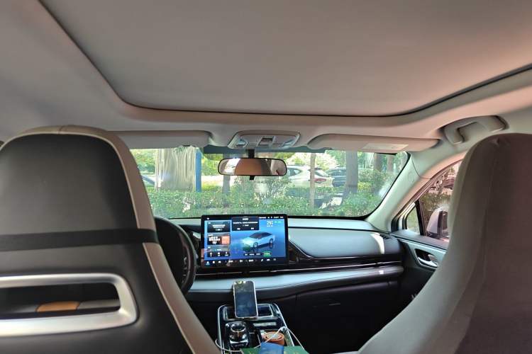 Used AION S Plus 2023 70 Intelligent Edition Lithium Iron Phosphate Headliner
