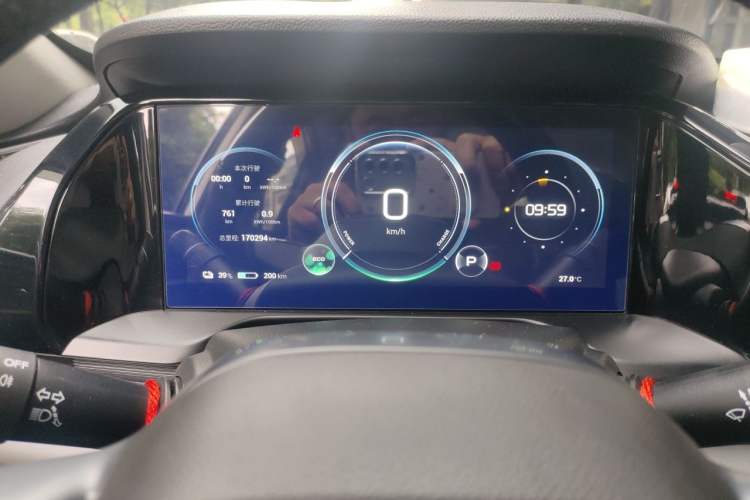 Used AION S Plus 2023 70 Intelligent Edition Lithium Iron Phosphate Instrument Cluster