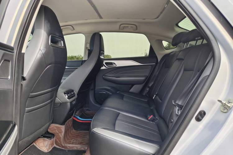 Used AION S Plus 2023 70 Intelligent Driving Version Ternary Lithium Interior 3