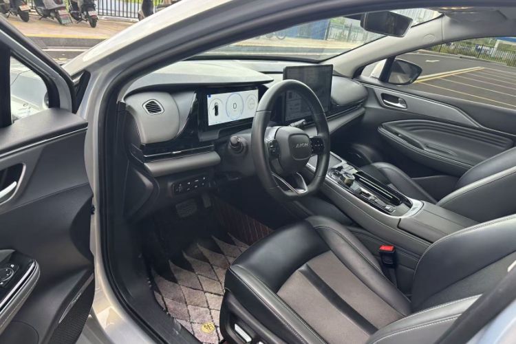 Used AION S Plus 2023 80 Tech Edition Ternary Lithium Interior 4