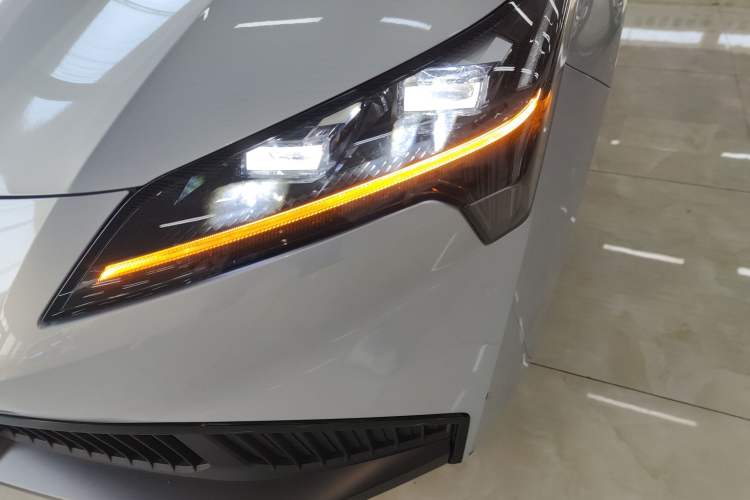 Used AION S Plus 2023 70 Intelligent Edition Lithium Iron Phosphate Left Front Headlight