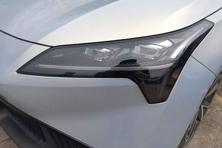 Used AION S Plus 2023 70 Intelligent Edition Lithium Iron Phosphate Left Front Headlight