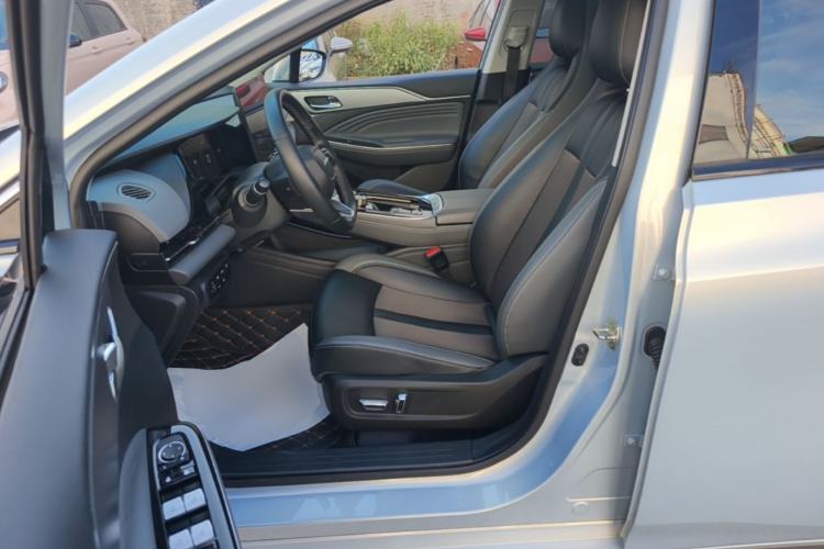 Used AION S Plus 2023 70 Enjoy Edition Lithium Iron Phosphate Left Front Seat