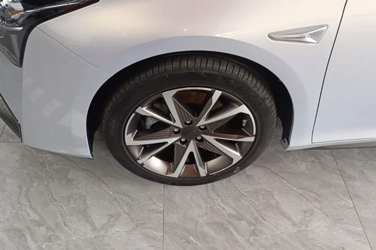 Used AION S Plus 2023 70 Intelligent Edition Ternary Lithium Left Front Wheel Hub