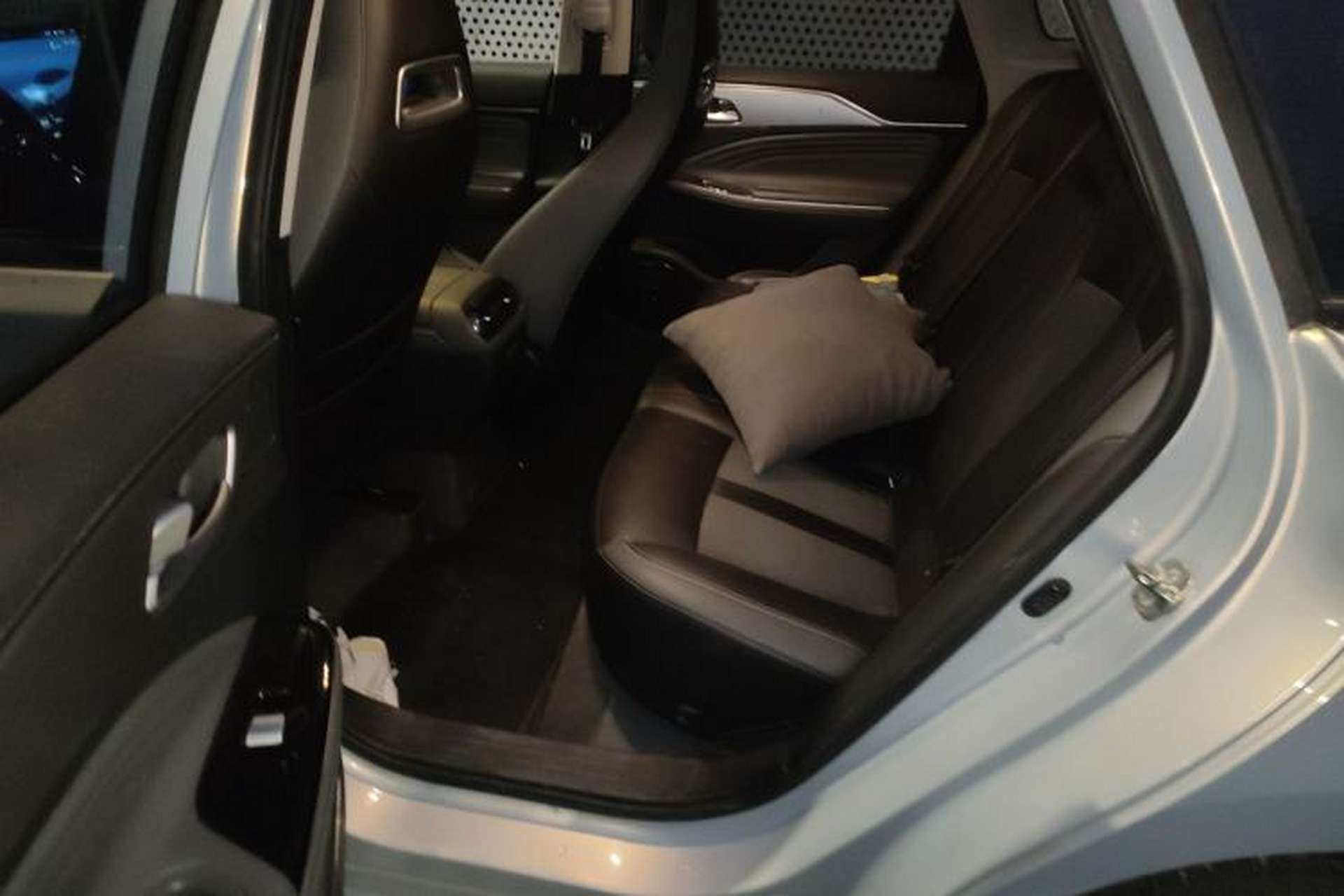 Used AION S Plus 2023 70 Enjoy Edition Lithium Iron Phosphate Left Rear Seat