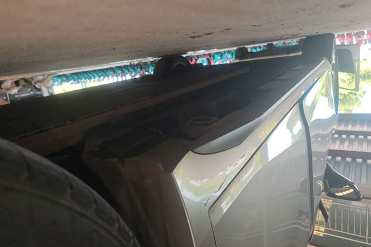 Used AION S Plus 2023 70 Intelligent Edition Lithium Iron Phosphate Left Side Sill