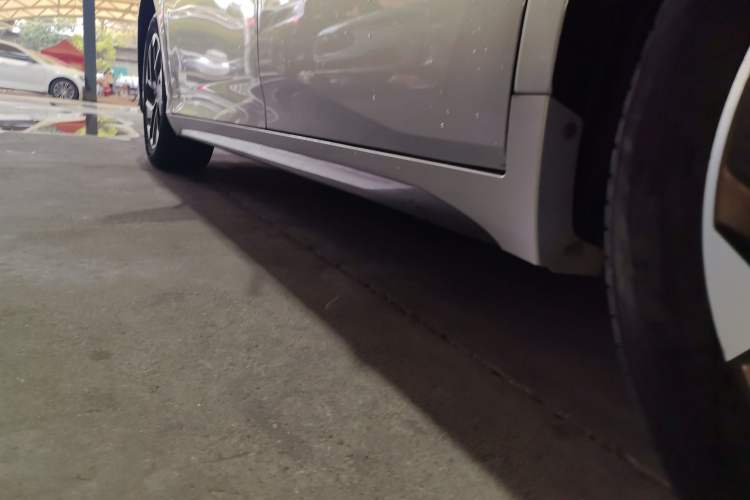 Used AION S Plus 2023 70 Enjoy Edition Lithium Iron Phosphate Left Side Sill