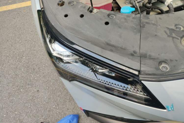 Used AION S Plus 2023 70 Intelligent Edition Lithium Iron Phosphate Right Front Headlight