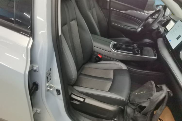 Used AION S Plus 2023 70 Intelligent Edition Lithium Iron Phosphate Right Front Seat