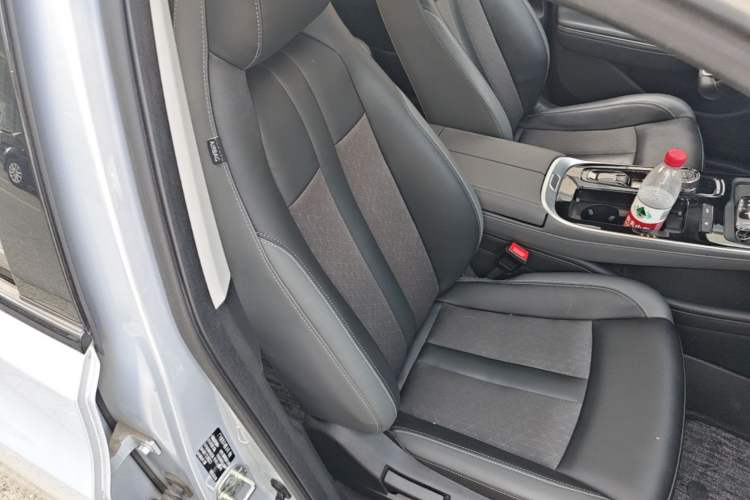 Used AION S Plus 2023 70 Intelligent Edition Lithium Iron Phosphate Right Front Seat