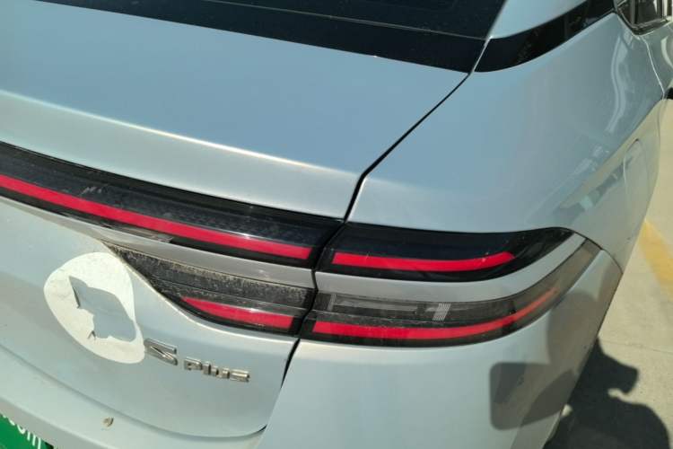 Used AION S Plus 2023 70 Intelligent Edition Lithium Iron Phosphate Right Rear Taillight