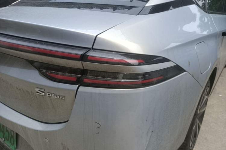 Used AION S Plus 2023 70 Intelligent Edition Lithium Iron Phosphate Right Rear Taillight