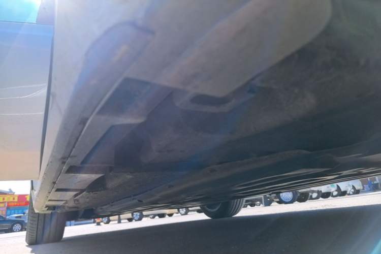 Used AION S Plus 2023 70 Intelligent Edition Lithium Iron Phosphate Right Side Sill