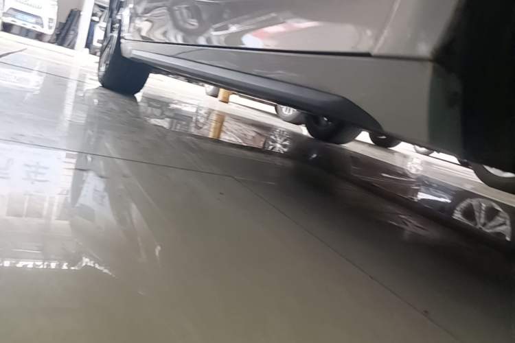 Used AION S Plus 2023 70 Enjoyment Edition Ternary Lithium Right Side Sill