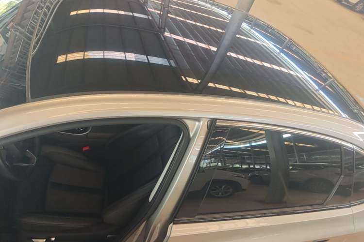 Used AION S Plus 2023 70 Intelligent Edition Lithium Iron Phosphate Roof
