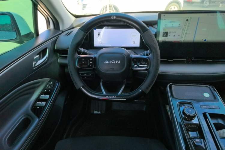 Used AION S Plus 2023 70 Intelligent Edition Lithium Iron Phosphate Steering Wheel