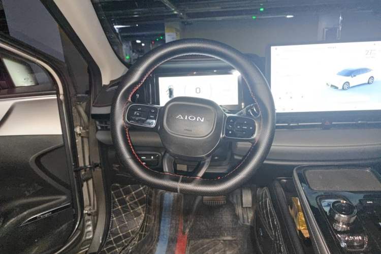 Used AION S Plus 2023 70 Enjoy Edition Lithium Iron Phosphate Steering Wheel
