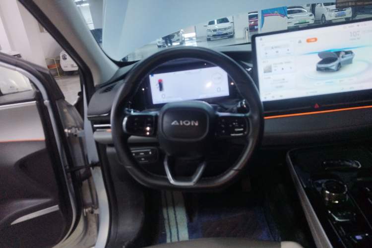 Used AION S Plus 2023 70 Enjoy Edition Lithium Iron Phosphate Steering Wheel