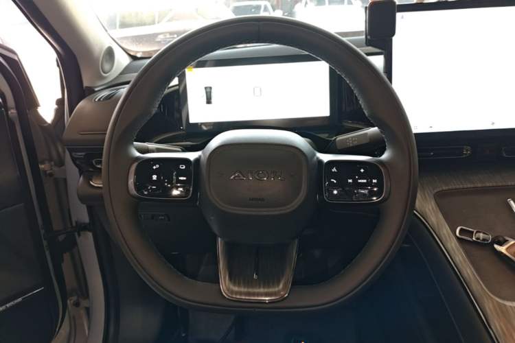 Used AION S Plus 2023 80 Tech Edition Ternary Lithium Steering Wheel