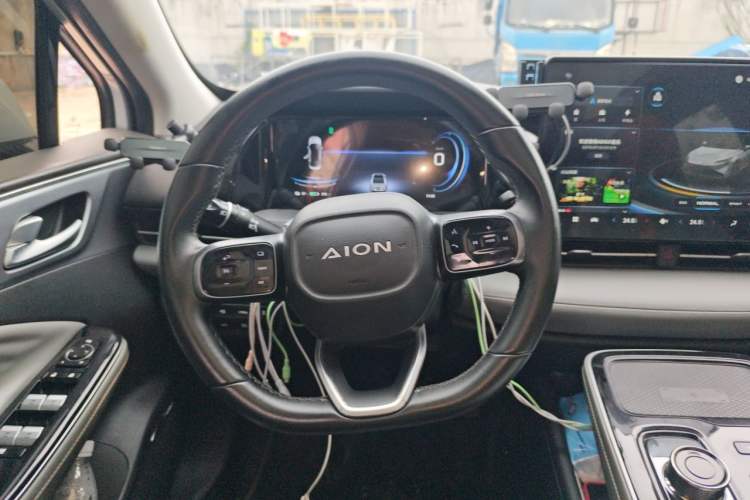 Used AION S Plus 2023 70 Intelligent Edition Lithium Iron Phosphate Steering Wheel