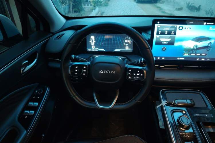 Used AION S Plus 2023 70 Enjoy Edition Lithium Iron Phosphate Steering Wheel