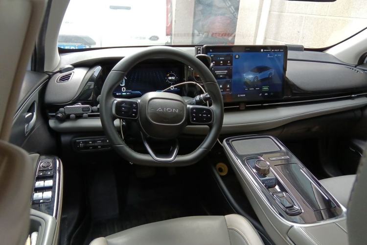 Used AION S Plus 2023 70 Enjoy Edition Lithium Iron Phosphate Steering Wheel