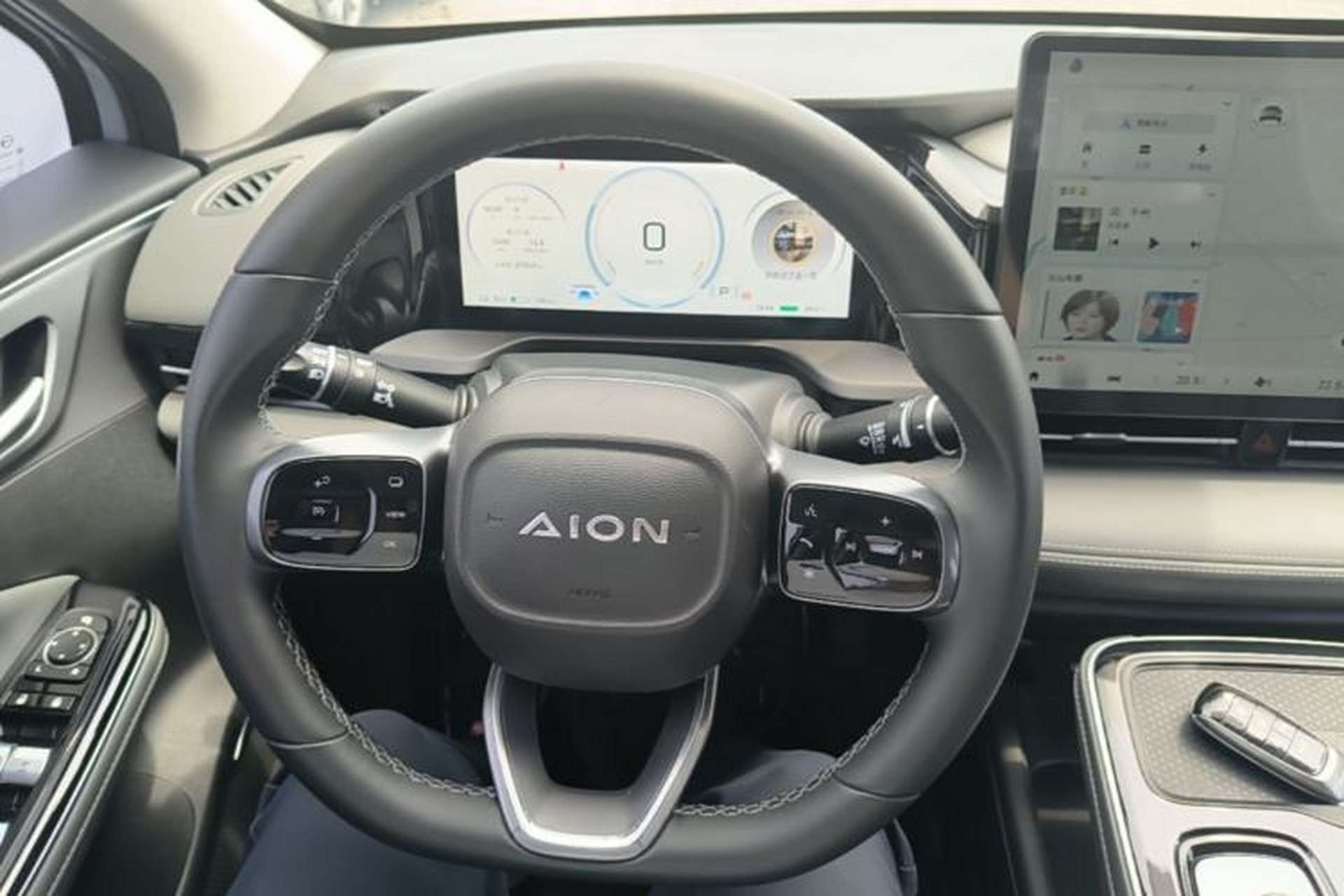 Used AION S Plus 2023 70 Intelligent Edition Lithium Iron Phosphate Steering Wheel
