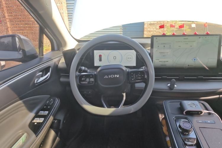 Used AION S Plus 2023 70 Intelligent Edition Lithium Iron Phosphate Steering Wheel