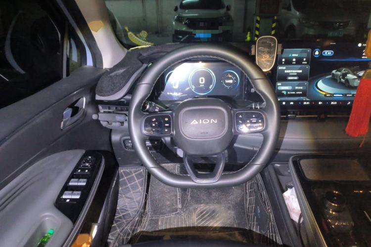 Used AION S Plus 2023 70 Enjoy Edition Lithium Iron Phosphate Steering Wheel