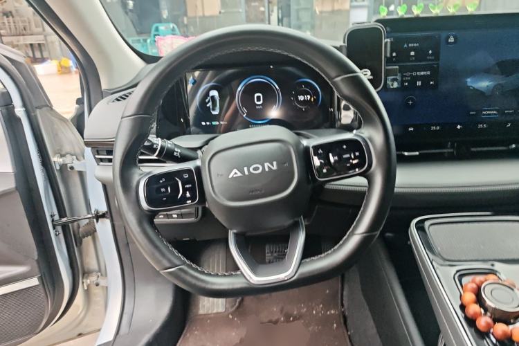 Used AION S Plus 2023 70 Enjoy Edition Lithium Iron Phosphate Steering Wheel