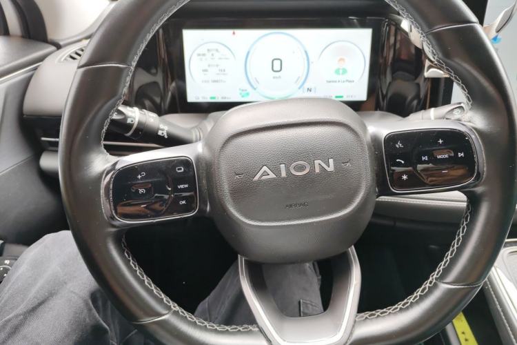 Used AION S Plus 2023 70 Intelligent Edition Lithium Iron Phosphate Steering Wheel