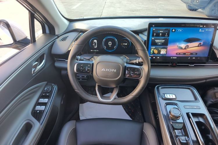 Used AION S Plus 2023 70 Enjoy Edition Lithium Iron Phosphate Steering Wheel