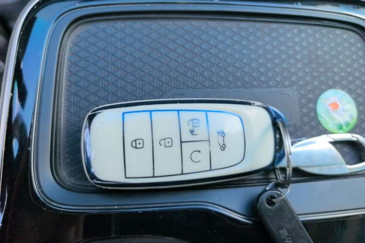 Used AION S Plus 2023 70 Intelligent Edition Lithium Iron Phosphate Vehicle Key