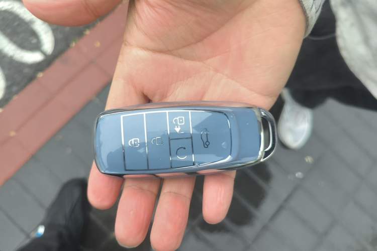 Used AION S Plus 2023 70 Intelligent Edition Lithium Iron Phosphate Vehicle Key