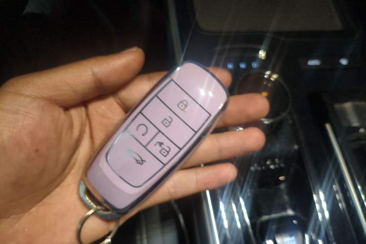 Used AION S Plus 2023 70 Intelligent Edition Lithium Iron Phosphate Vehicle Key