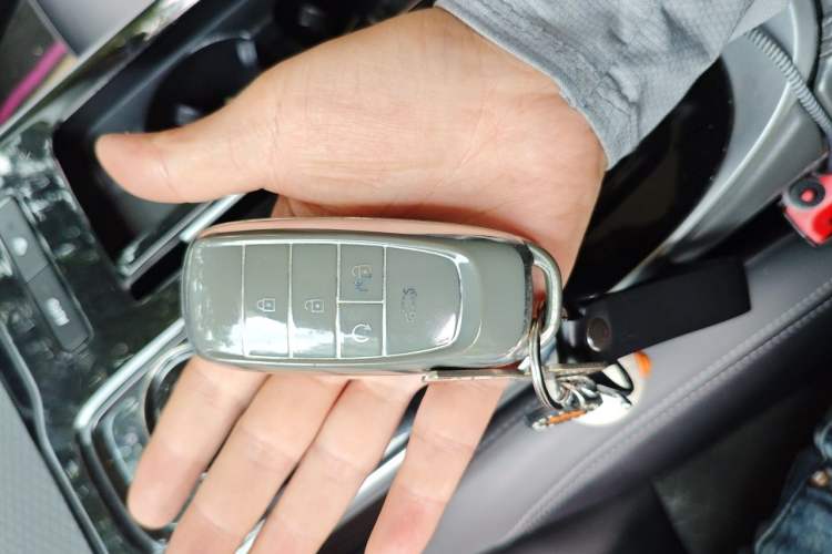 Used AION S Plus 2023 70 Enjoy Edition Lithium Iron Phosphate Vehicle Key