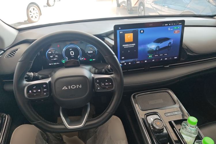 Used AION S Plus 2023 70 Intelligent Driving Version Ternary Lithium Center Console