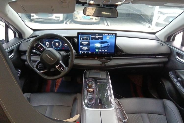 Used AION S Plus 2023 70 Enjoy Edition Lithium Iron Phosphate Center Console