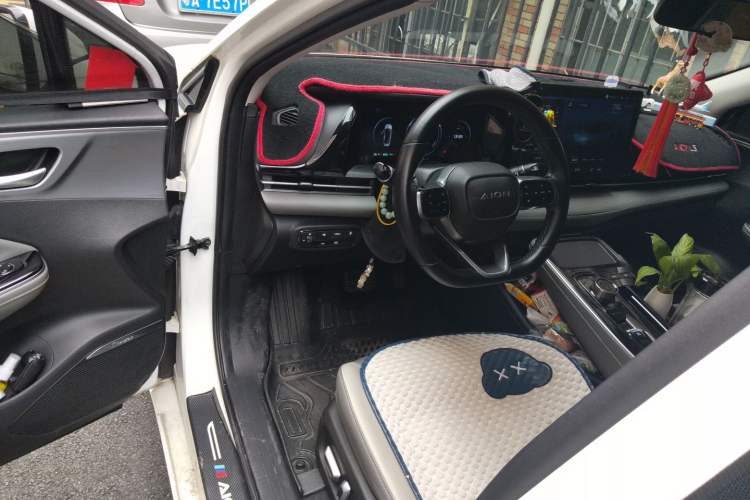 Used AION S Plus 2023 70 Enjoy Edition Lithium Iron Phosphate Driver Seat
