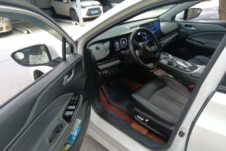 Used AION S Plus 2023 70 Enjoy Edition Lithium Iron Phosphate Driver Seat